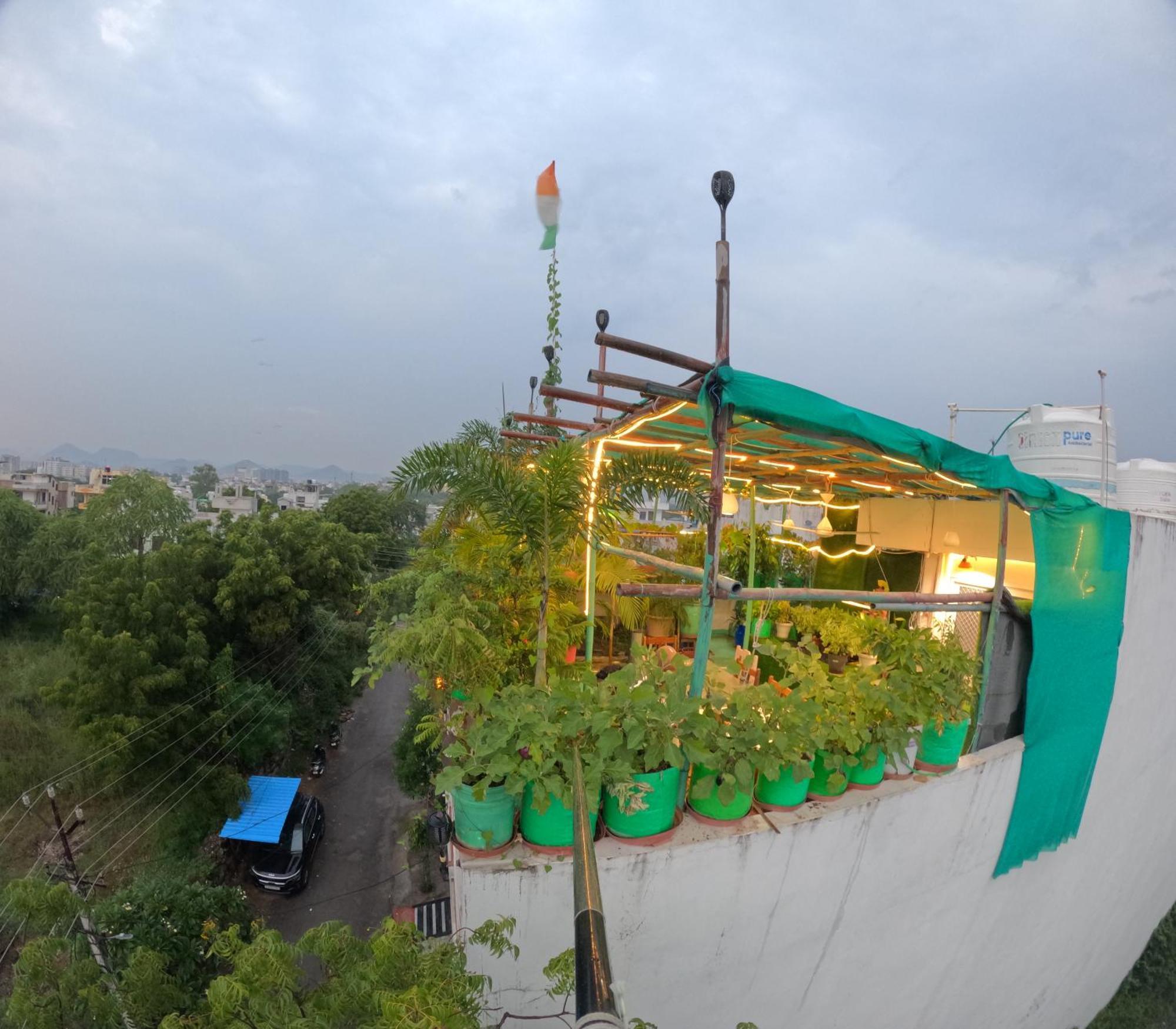 Choudhary White House Udaipur Lägenhet Exteriör bild